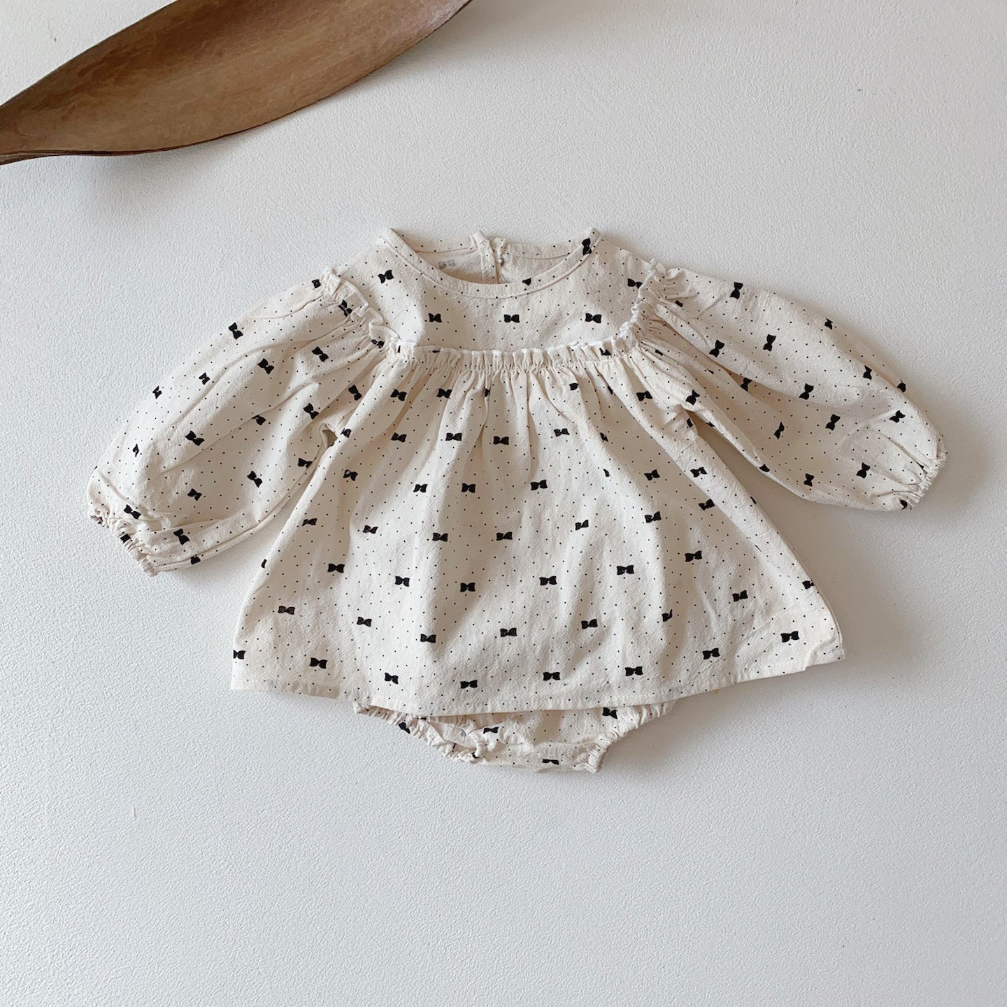 Baby Girl Bow & Polka Dot Graphic A-Line Long Sleeves Shirt Combo Triangle Shorts 1 Pieces Sets-1