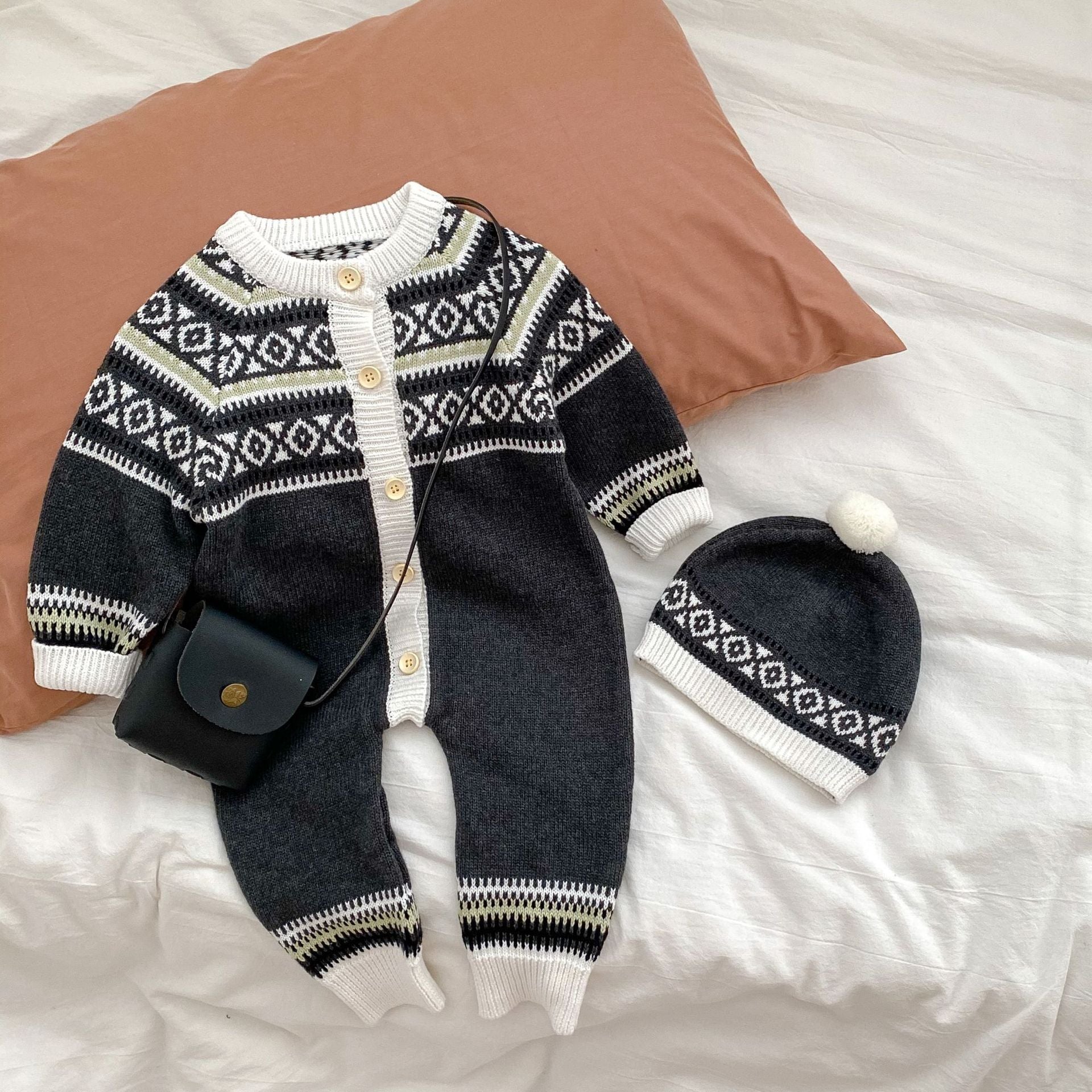 Geometric Pattern Unisex Baby Knitted Romper (No Hat)-1