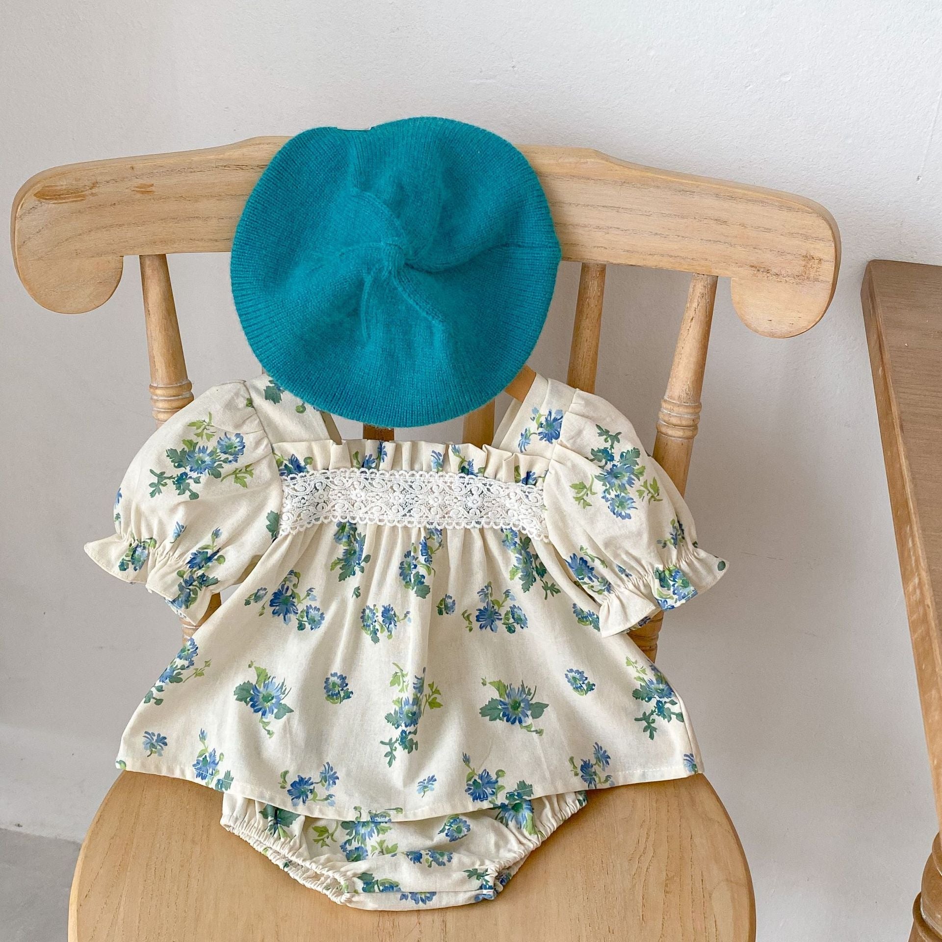 Baby Ditsy Flower Graphic Mesh Patchwork Design Square Neck Sets-0