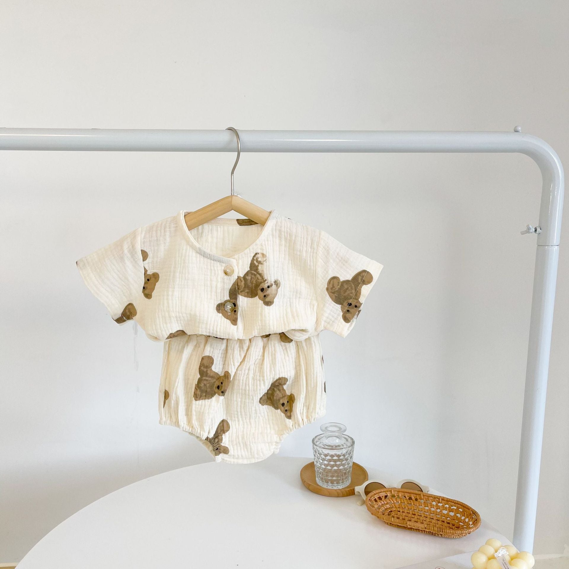 Baby Girl Bear Print Pattern Round Collar Shirt Top Combo Short Pants Sets In Summer Outfit Wearing-1