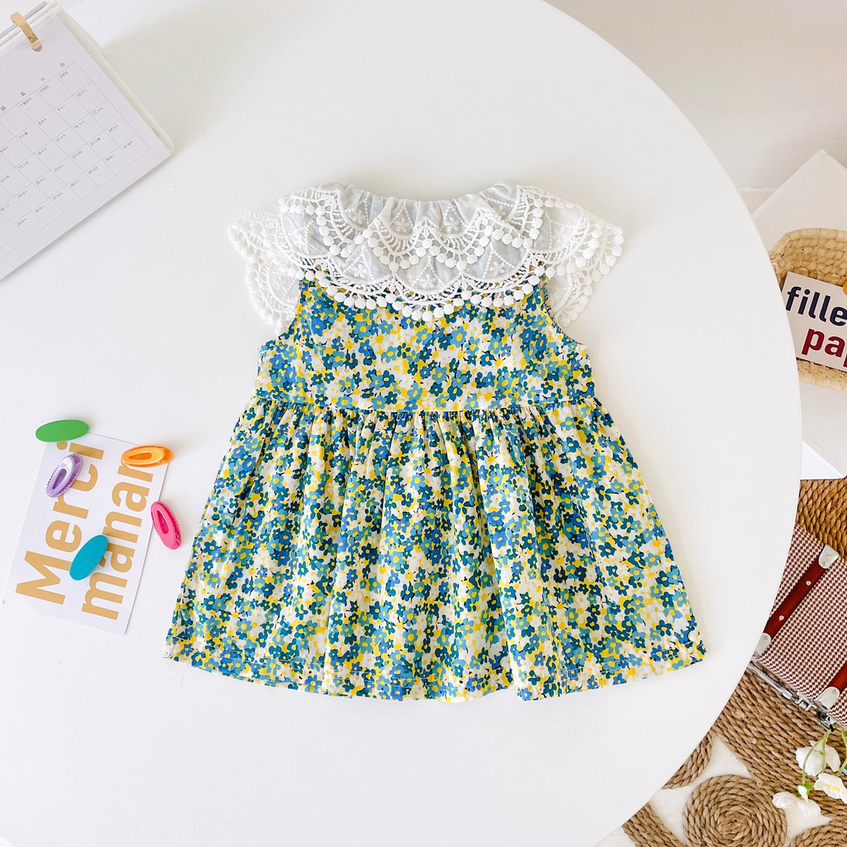 Baby Girl Floral Print Lace Patchwork Design O-Neck Dress-3