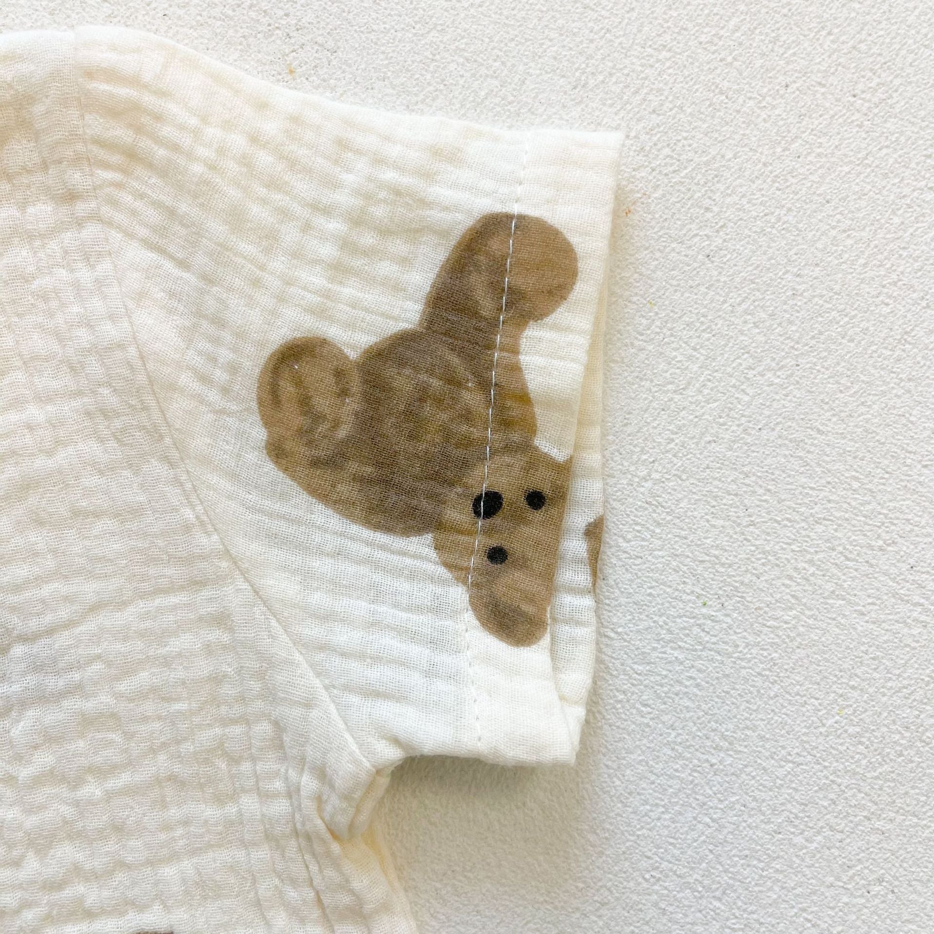 Baby Girl Bear Print Pattern Round Collar Shirt Top Combo Short Pants Sets In Summer Outfit Wearing-5