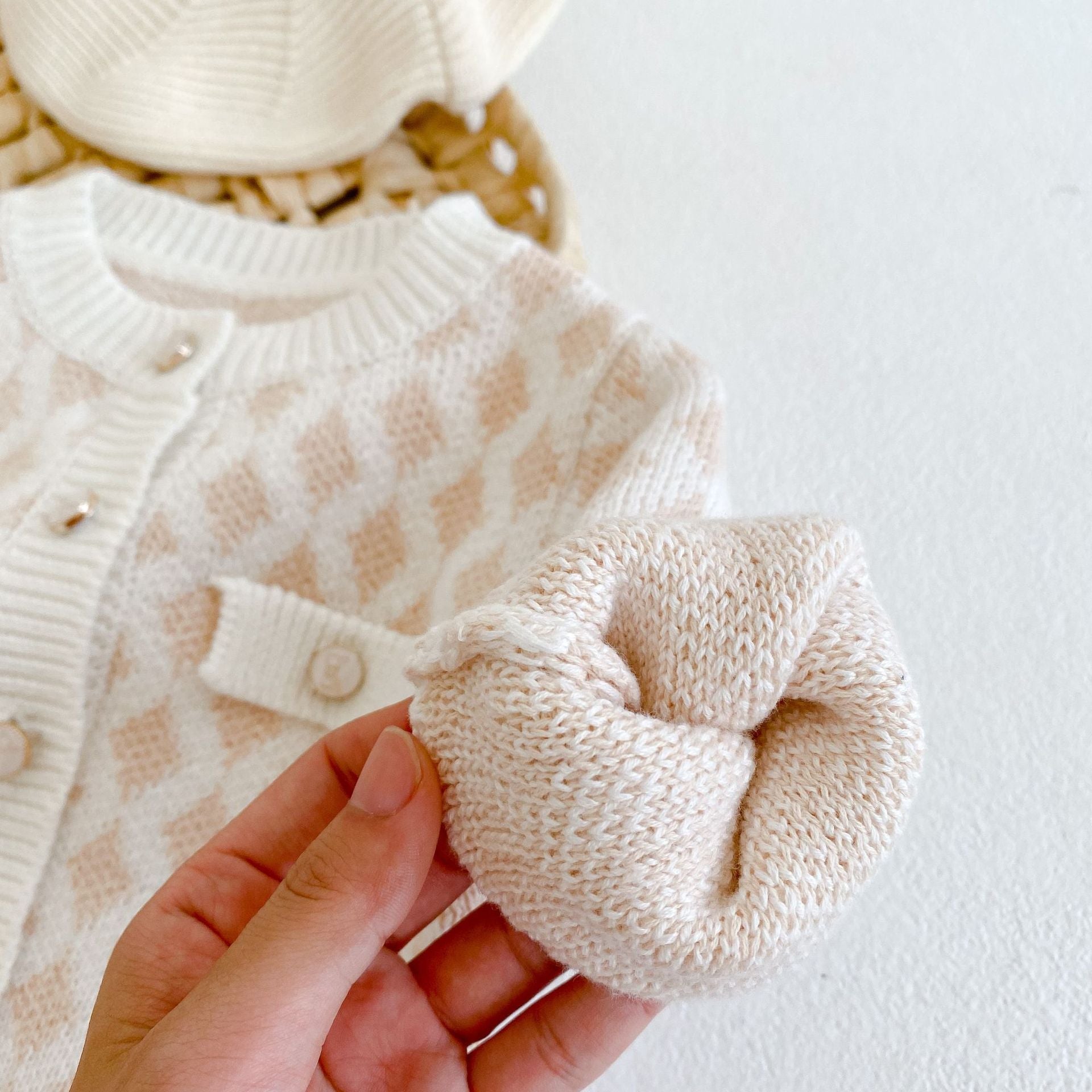 Baby Girl 2pcs Plaid Graphic Onesies & Cardigan Knitted Sets-7