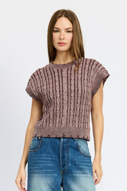 CABLE KNIT SHORT SLEEVE TOP