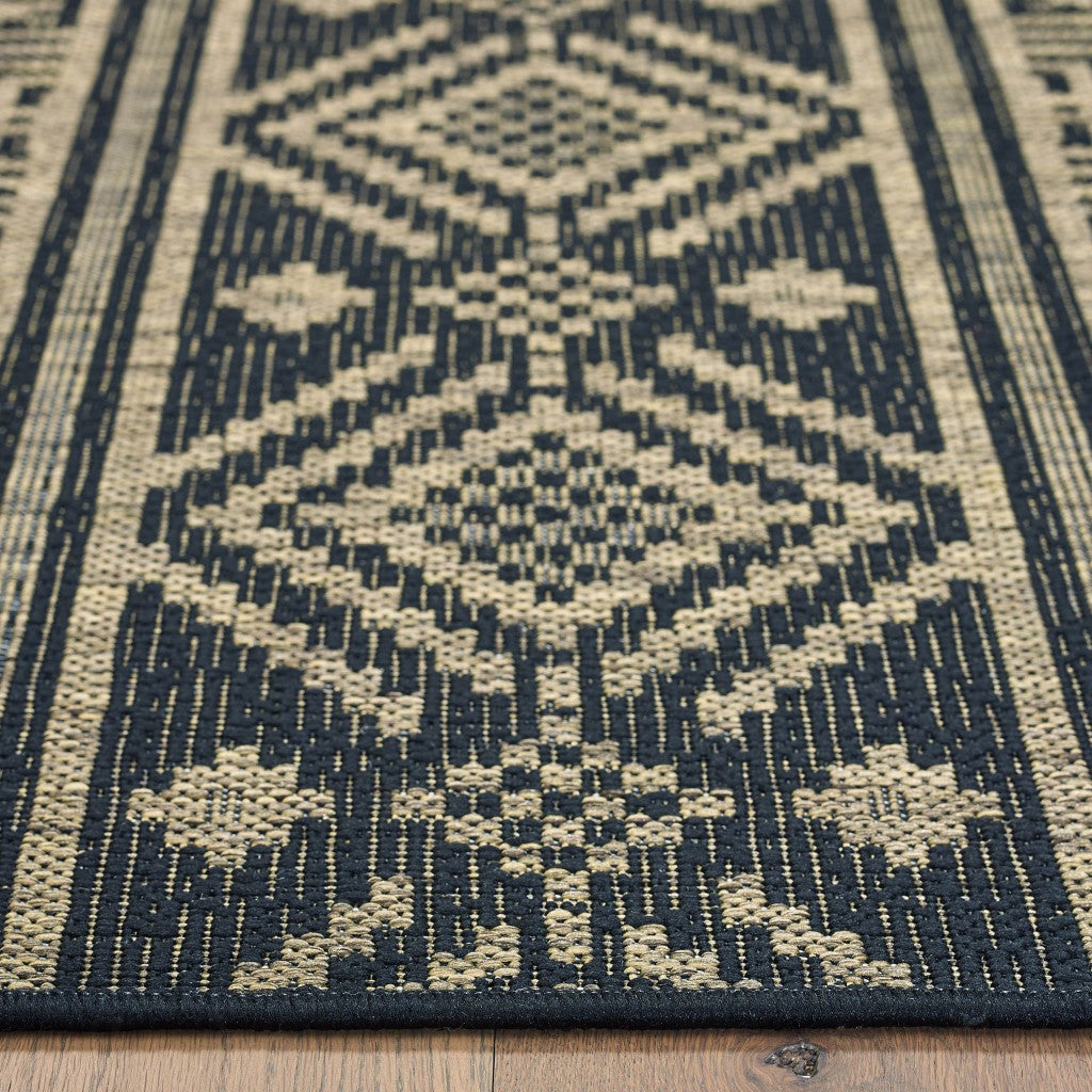 8’ x 10’ Black Geometric Indoor Outdoor Area Rug-3