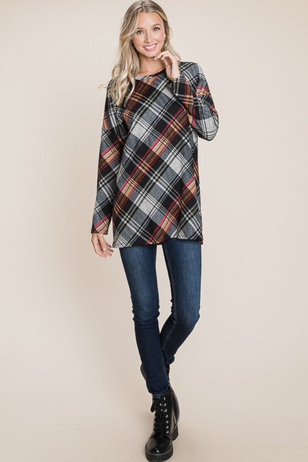 BOMBOM Plaid Round Neck Long Sleeve Knit Top