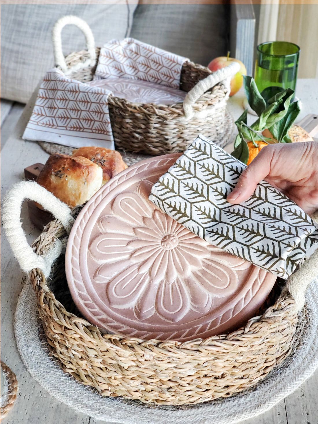 Bread Warmer &amp; Basket Gift Set with Tea Towel - Vintage Flower-1