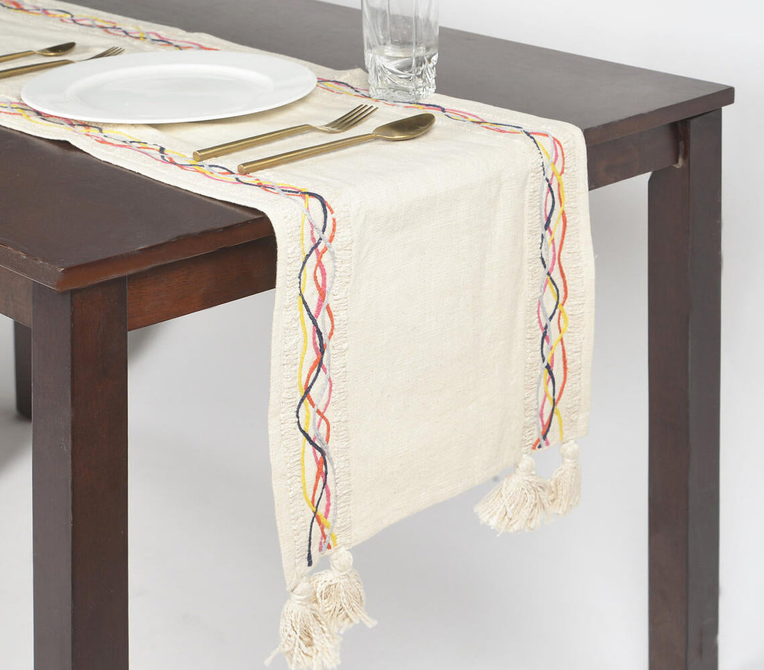 Twined Swirls &amp; Tasseled Cotton Table Runner-0