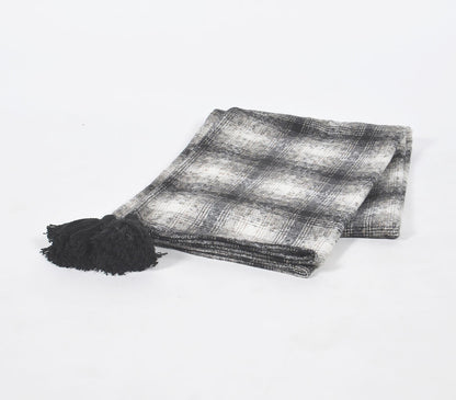 Handwoven Woolen Monochrome Tasseled Gingham Checks Throw-0