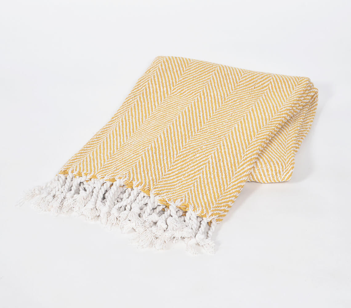 Yarn-Dyed Cotton Honey Chevron Tasseled Throw-0