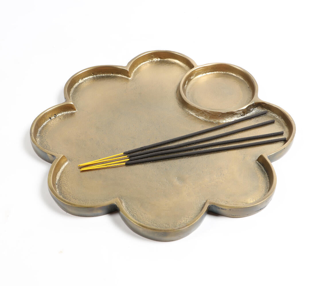 Sand Cast Gold-Toned Aluminium Flower Tray-0