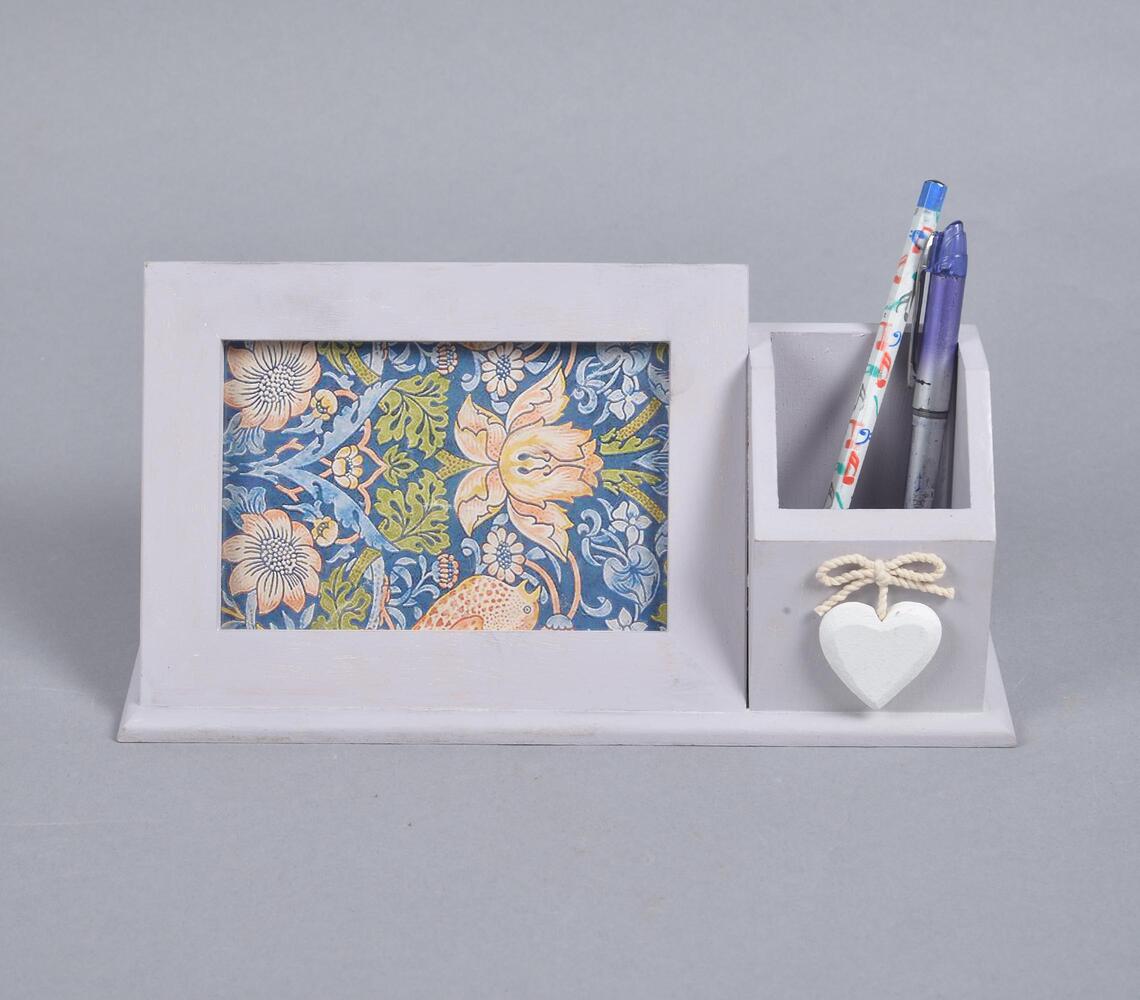 Heart-Charm Wooden Pen &amp; Photo Desk Stand-0