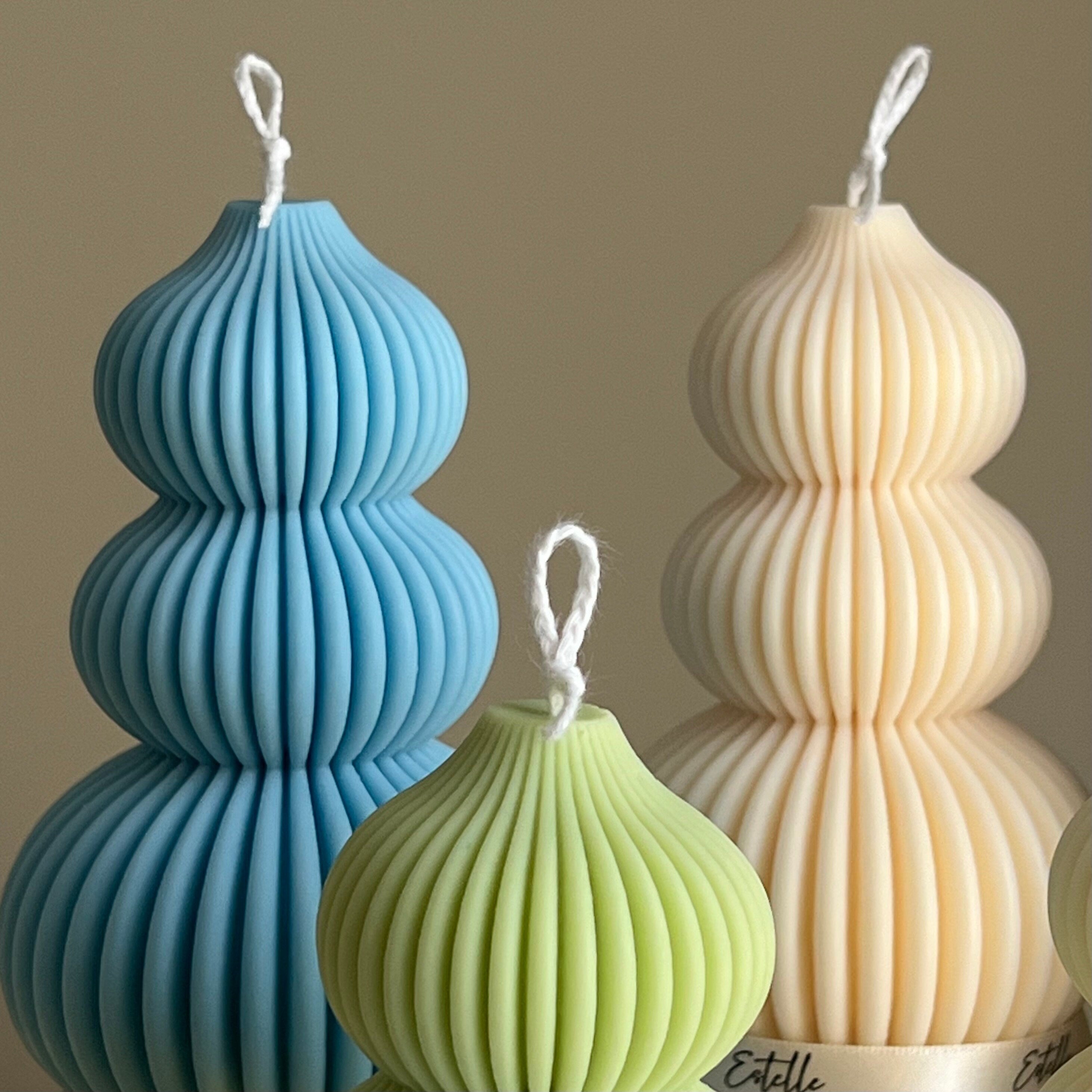 Wavy Ribbed Christmas Tree Candle-2