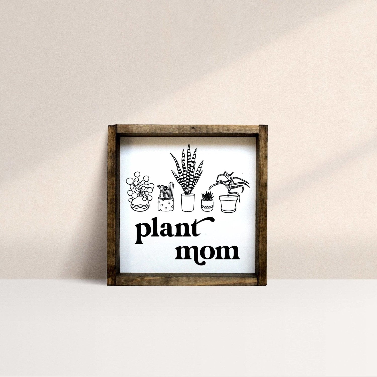 Plant Mom Wood Sign-2