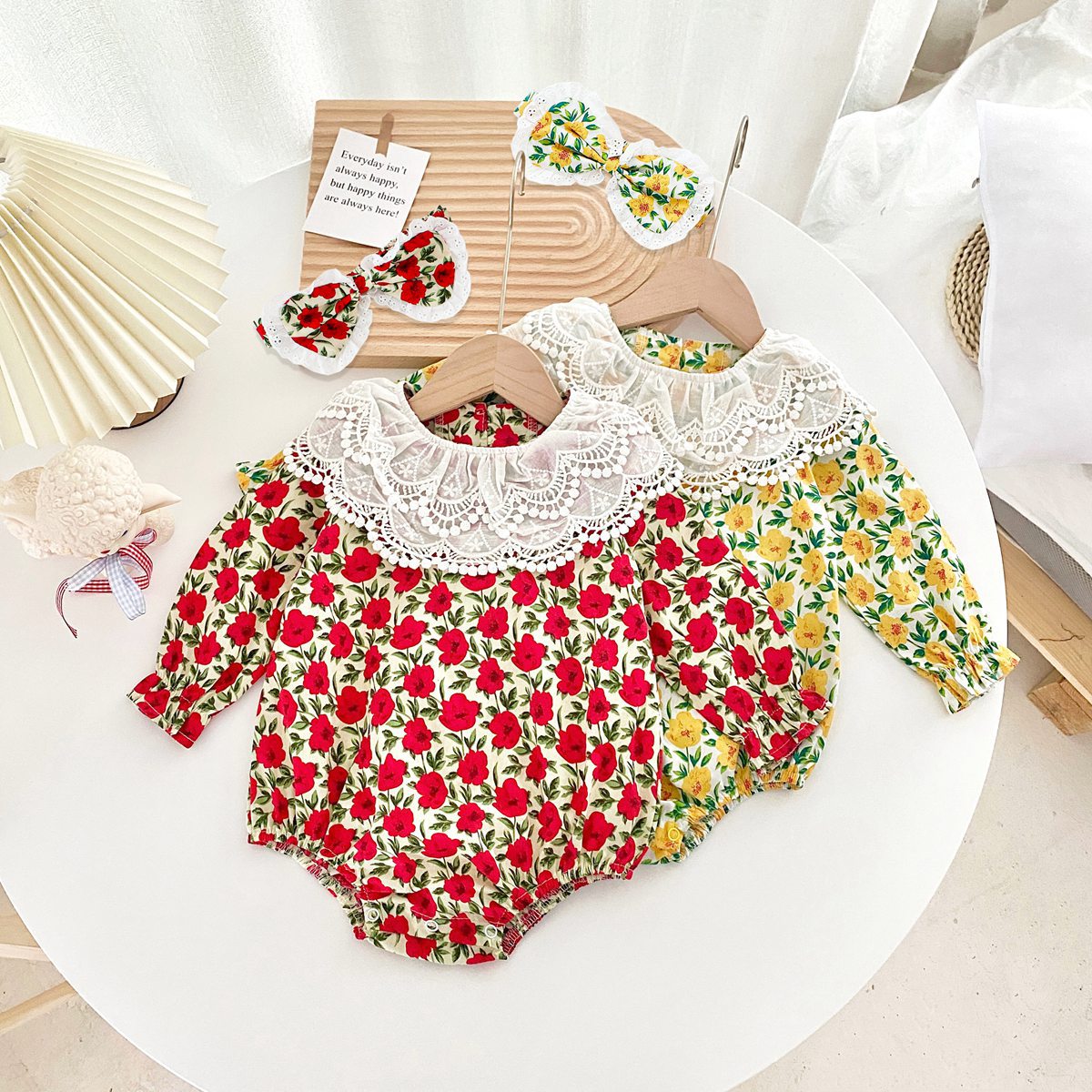 Baby Girl Flower Pattern Labeled Collar Design Long Sleeve Bodysuit-0