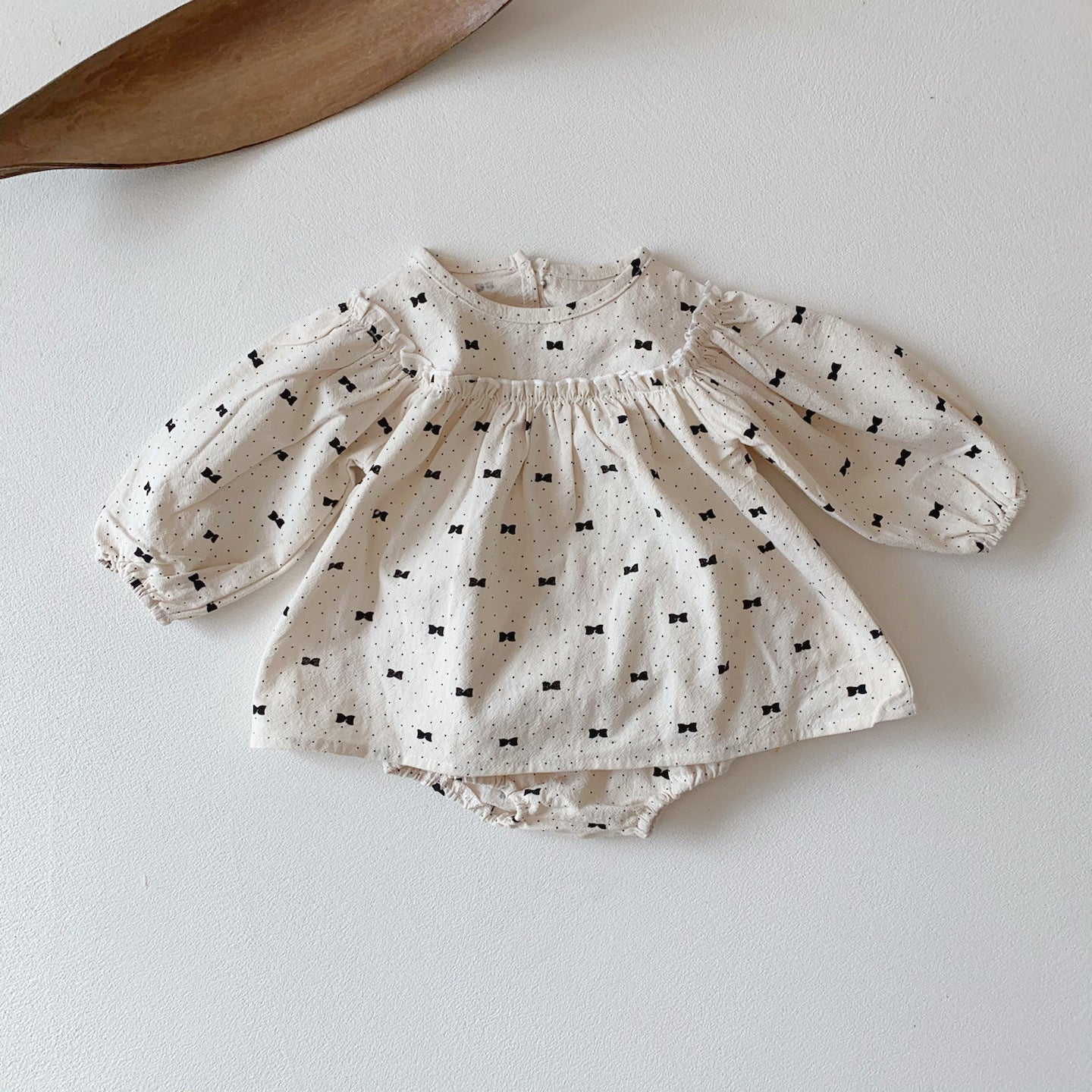 Baby Girl Bow &amp; Polka Dot Graphic A-Line Long Sleeves Shirt Combo Triangle Shorts 1 Pieces Sets-1