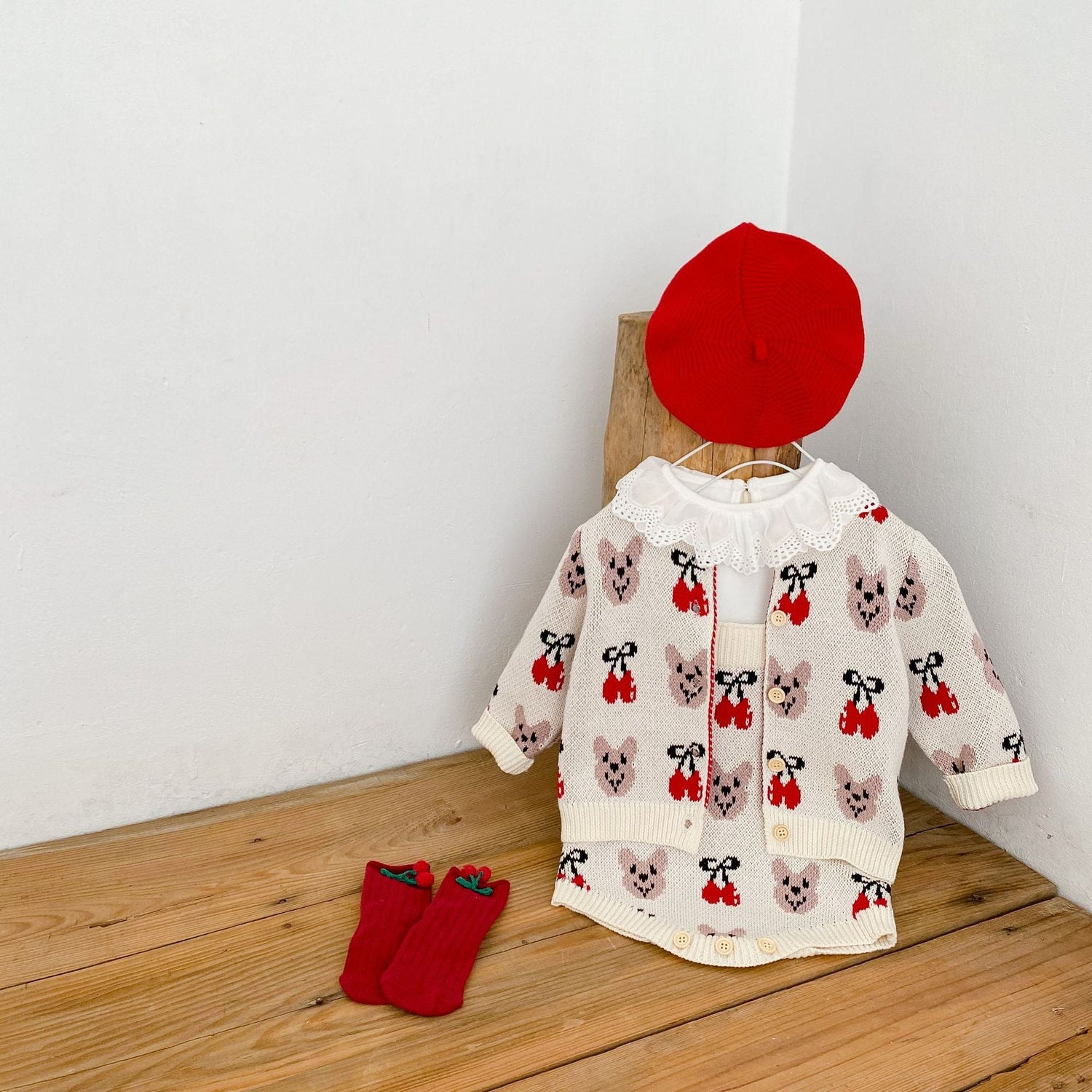 Baby Girl 1pcs Allover Cartoon Bear &amp; Cherry Embroidered Graphic Bodysuit &amp; Cardigan Knitted Sets-1