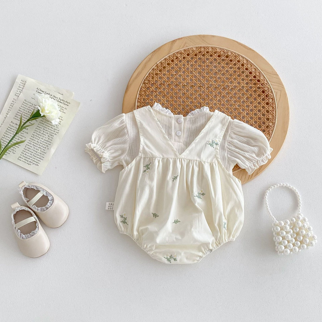 New Arrival Summer Baby Kids Girls Solid Color Striped Pattern Short Sleeves Ruffle Neck Top Shirt And Thin Floral Embroidery Strap Onesies – Baby Girls Matching Clothing Set-0