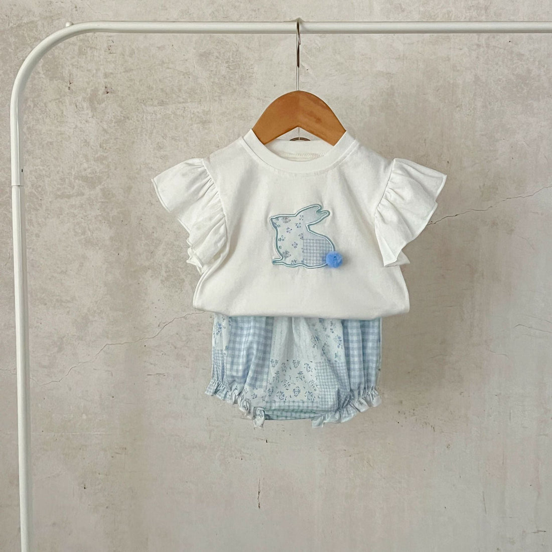 Summer New Arrival Baby Kids Girls Boutique Versatile Rabbit Pattern Fly Sleeves Top And Floral And Plaid Shorts, Clothing Set-1