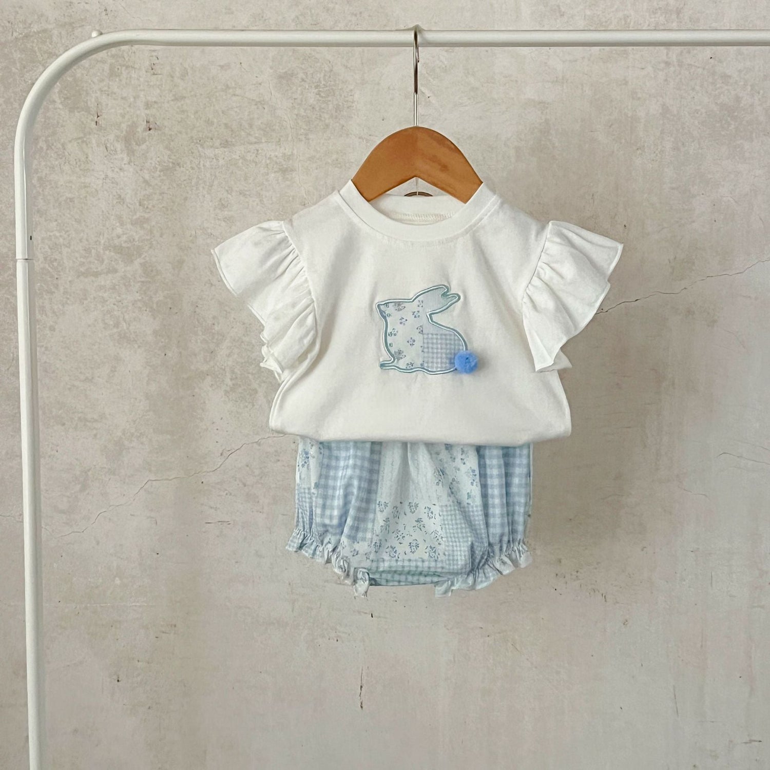 Summer New Arrival Baby Kids Girls Boutique Versatile Rabbit Pattern Fly Sleeves Top And Floral And Plaid Shorts, Clothing Set-1