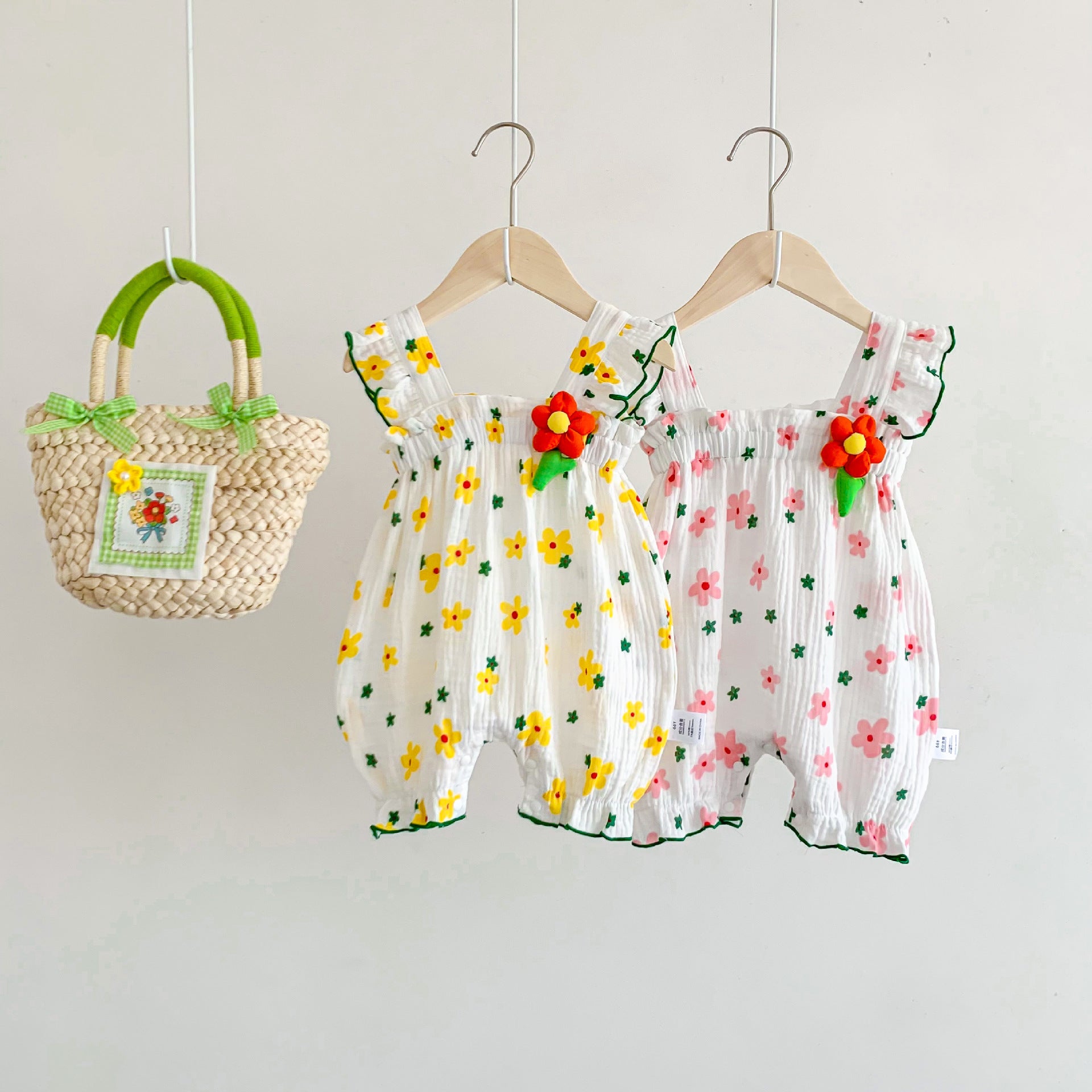 New Design Summer Baby Kids Girls Flowers And Stars Pattern Sleeveless Strap Romper-3