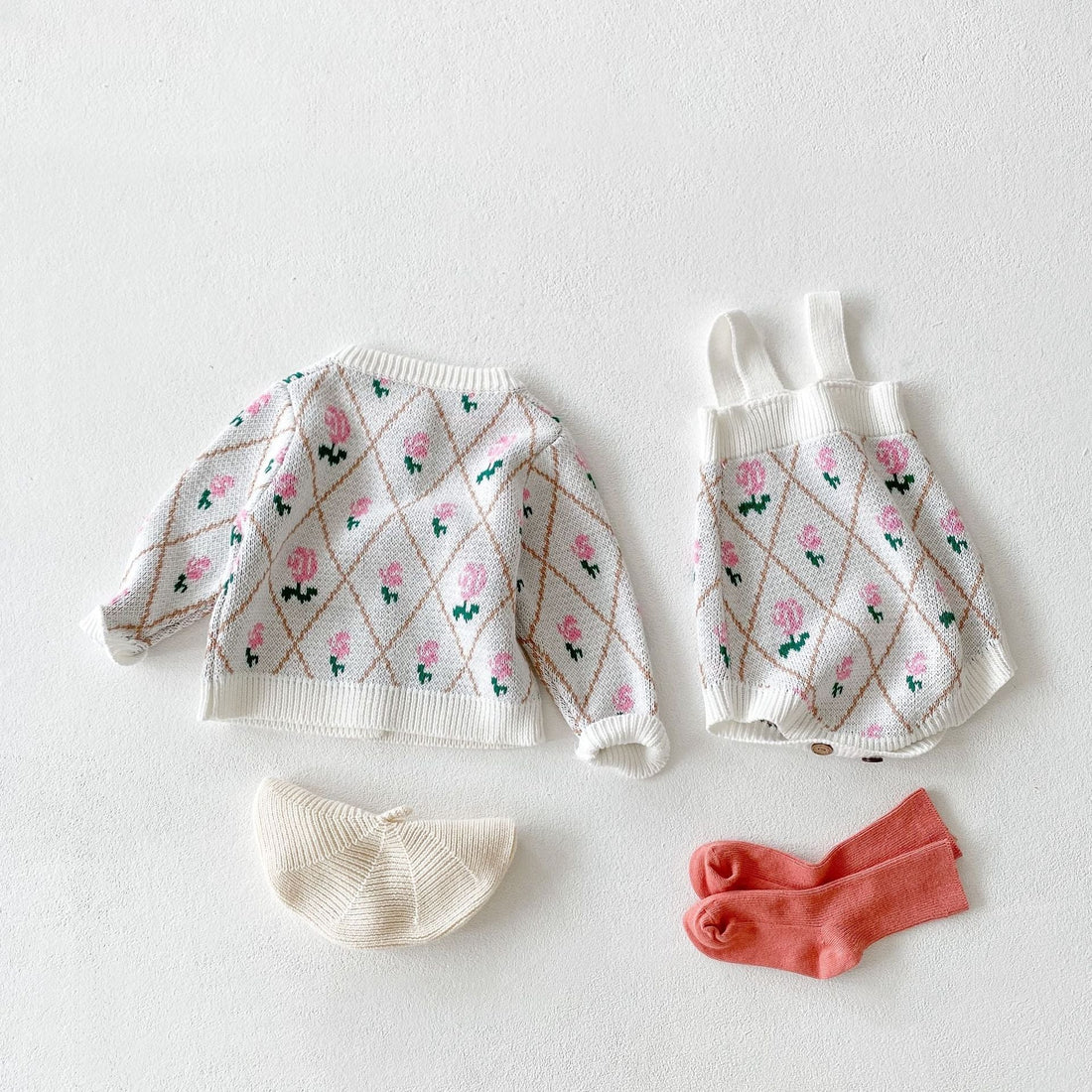 Baby Girl 1pcs Allover Roses Embroidered Graphic Crotch Bodysuit &amp; Cardigan Handmade Knitted Sets-0