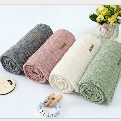 Kids Logo Patched Design Solid Color Knittted Warm Blanket-0