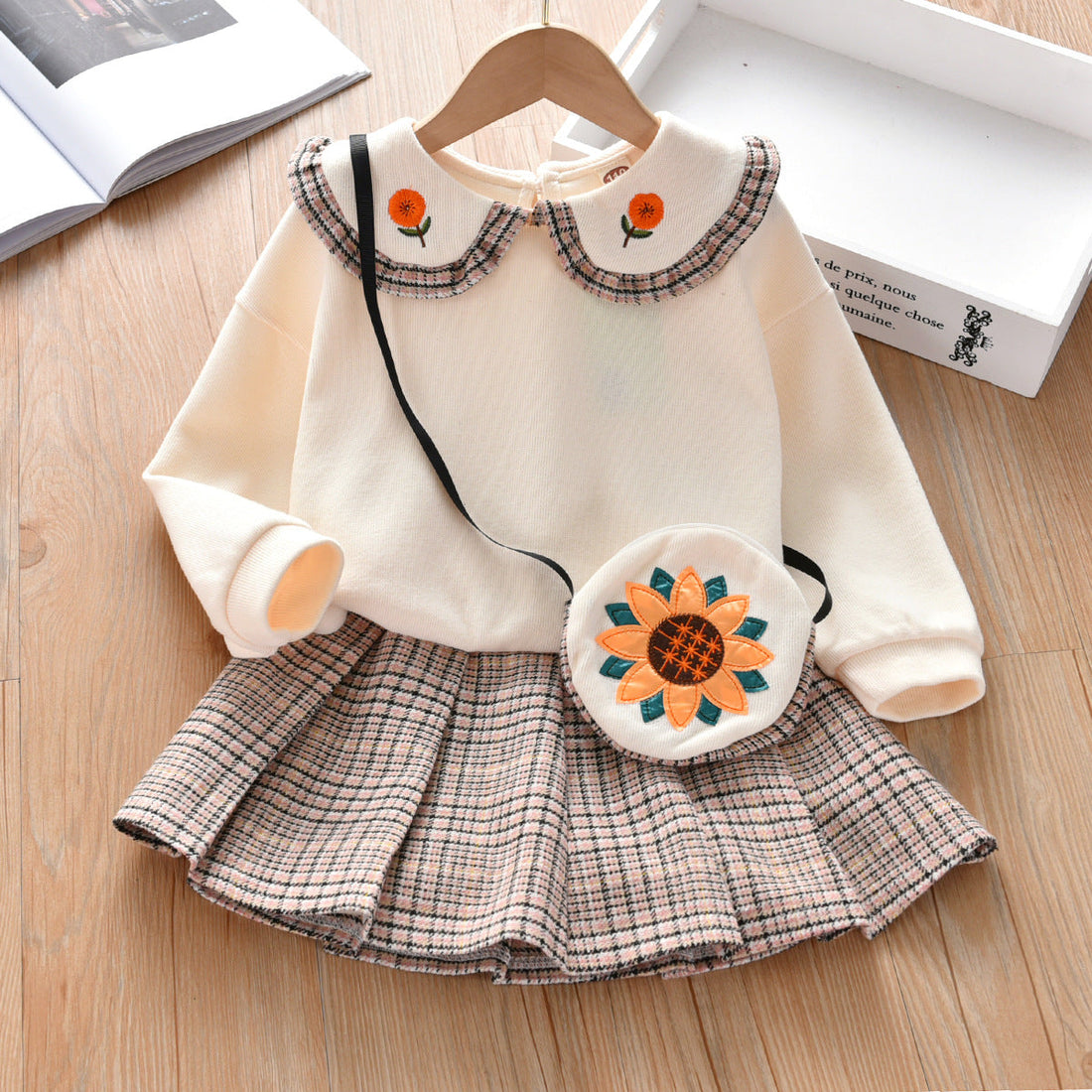 Baby Girl Floral Patches Doll Neck Pullover Hoodie Combo Pleated Skirt Sweet Vintage Style Sets-2