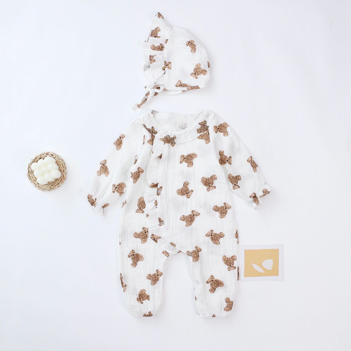 Baby Girls Bear Print Pattern Lace Design Round Collar Long-Sleeved Rompers With Hat-1