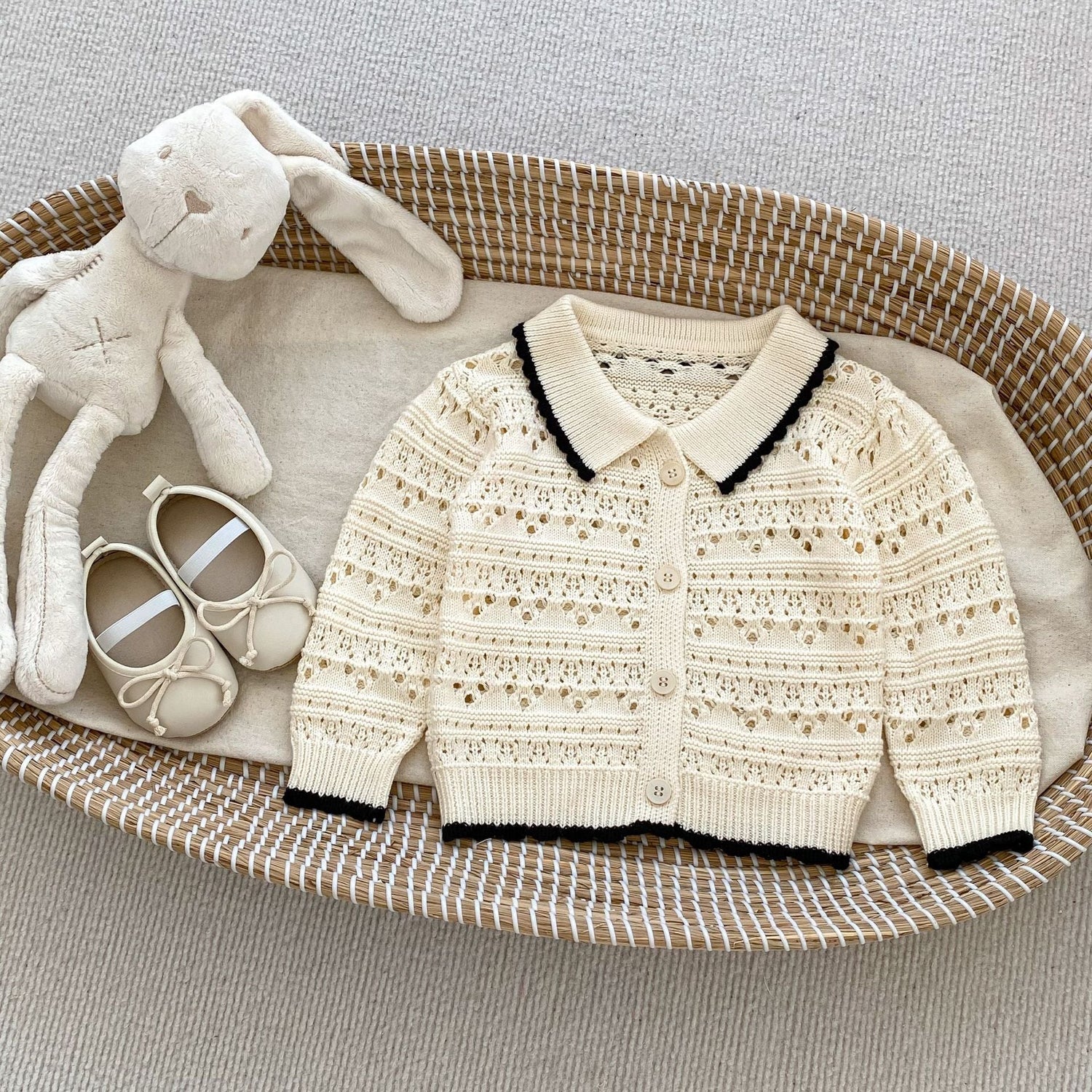 Autumn Sweet Style Hollow Carved Design Cardigan-2