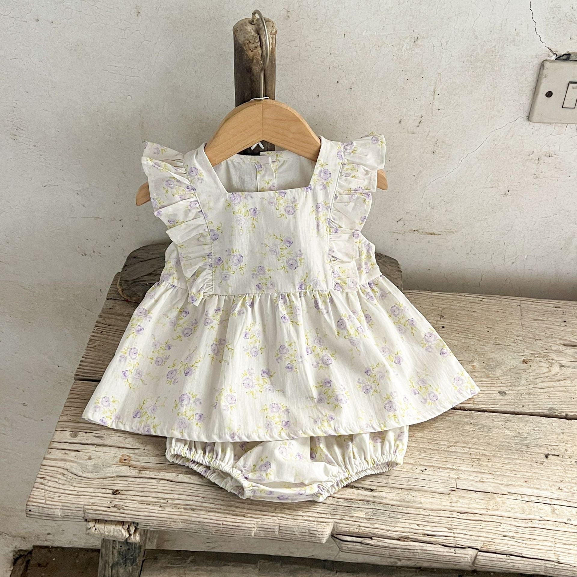 Summer New Arrival Baby Girls Plain Floral Sleeveless Square Neck Onesies-1