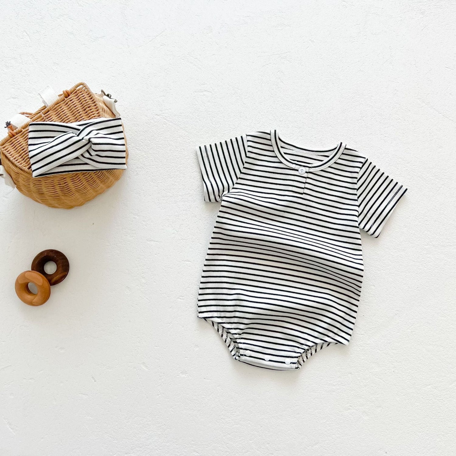 Baby Girls Round Collar Short-Sleeved Stripped Onesies-3