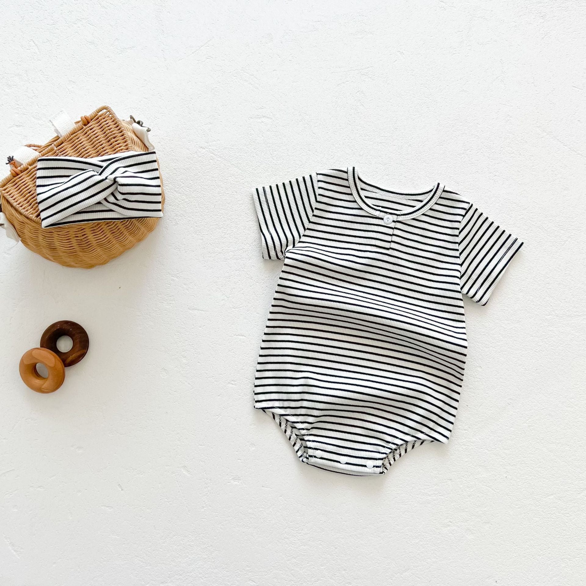 Baby Girls Round Collar Short-Sleeved Stripped Onesies-3