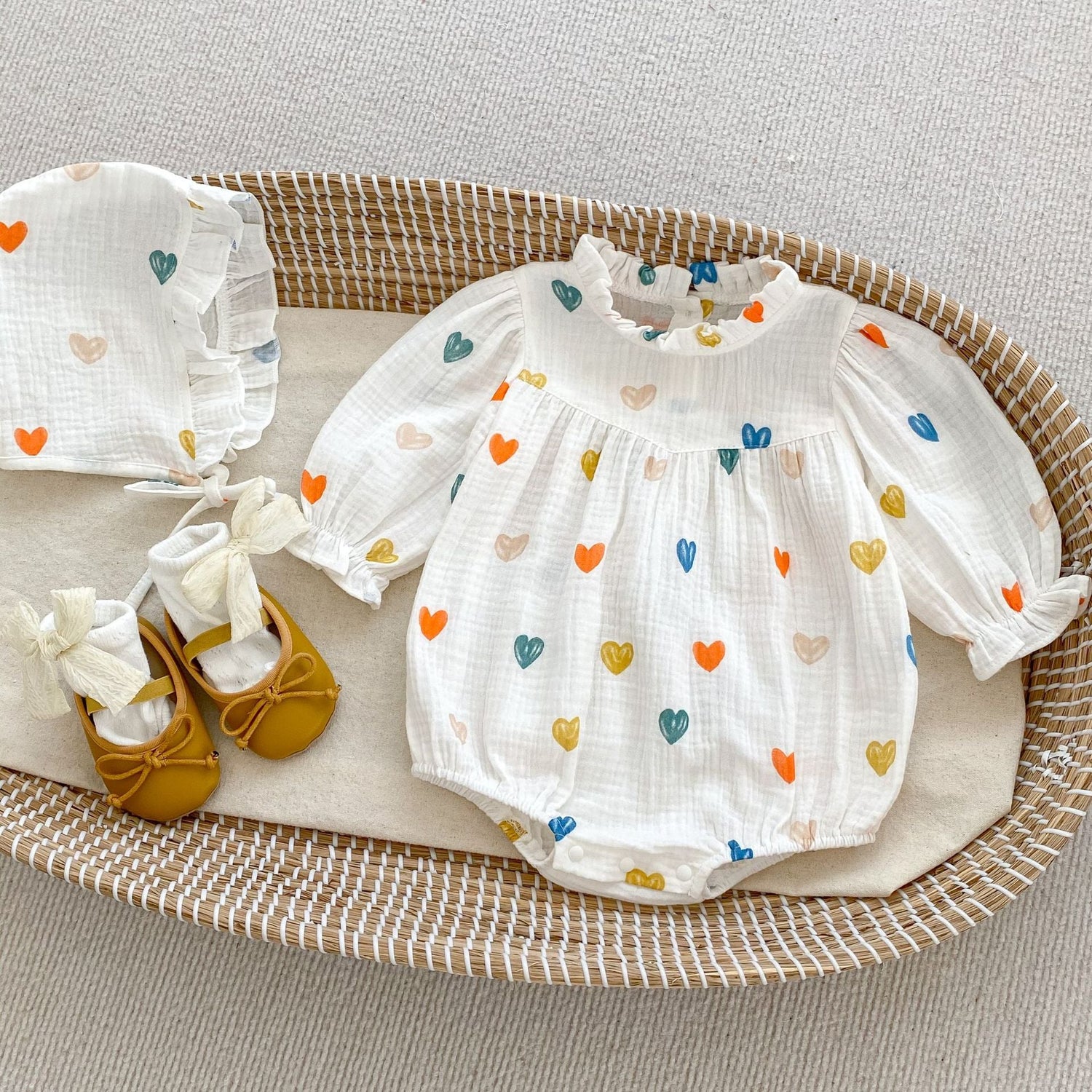 Autumn Heart Pattern Triangle Onesies With Hat-3