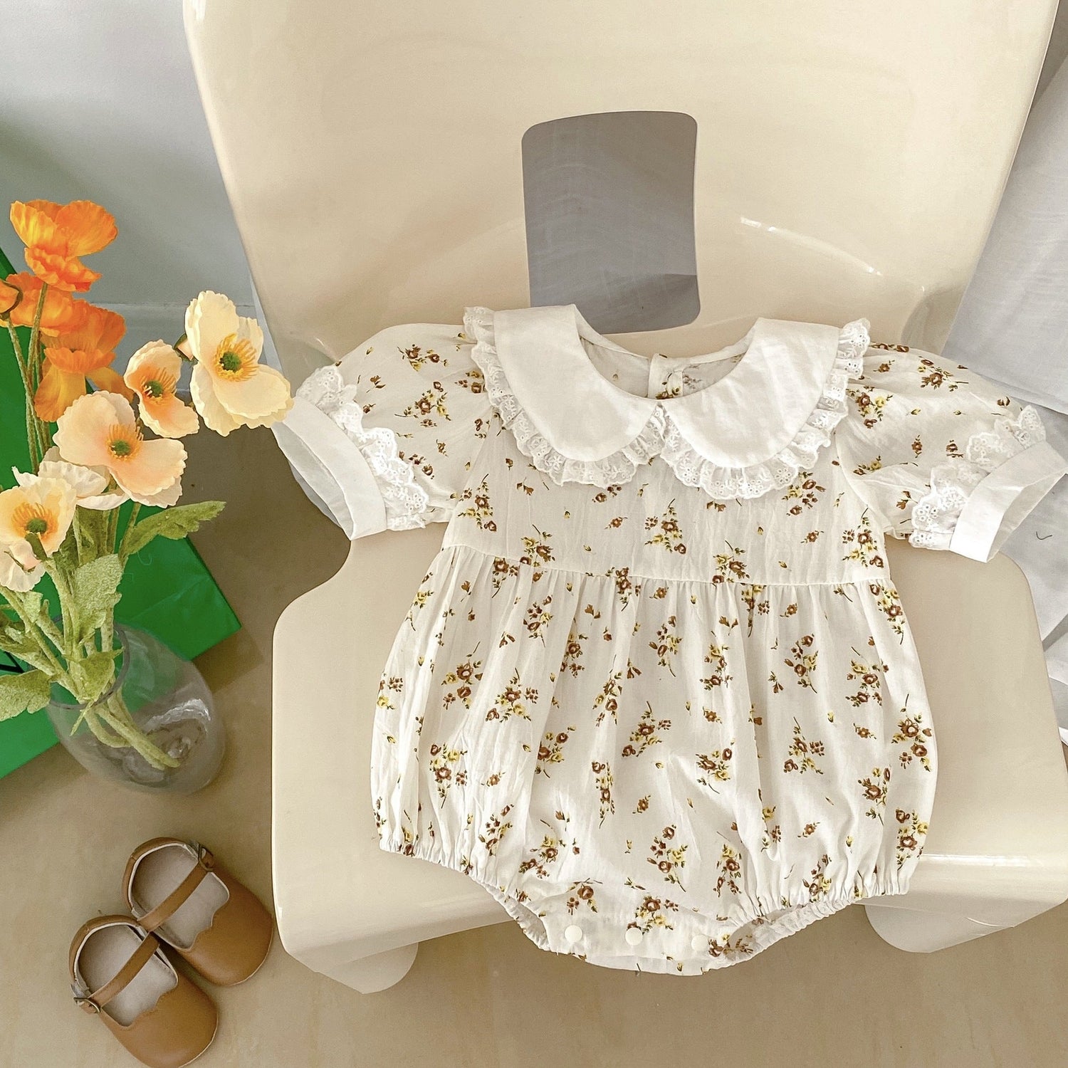 Ditsy Flower Doll Neck Short Sleeve Summer Triangle Onesies-0