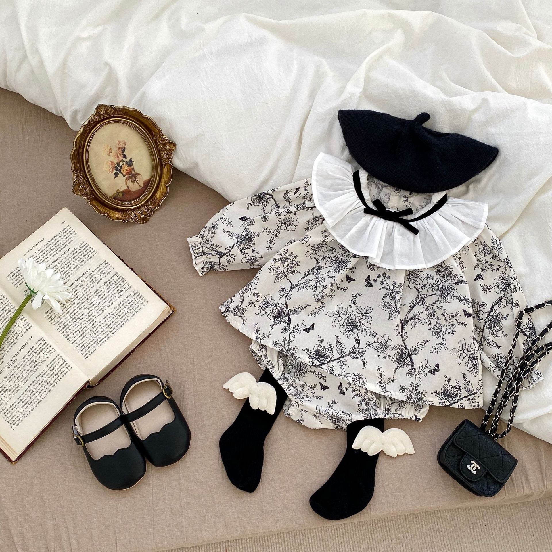 Floral Pattern Long Sleeve Shirt &amp; Shorts Sets-0