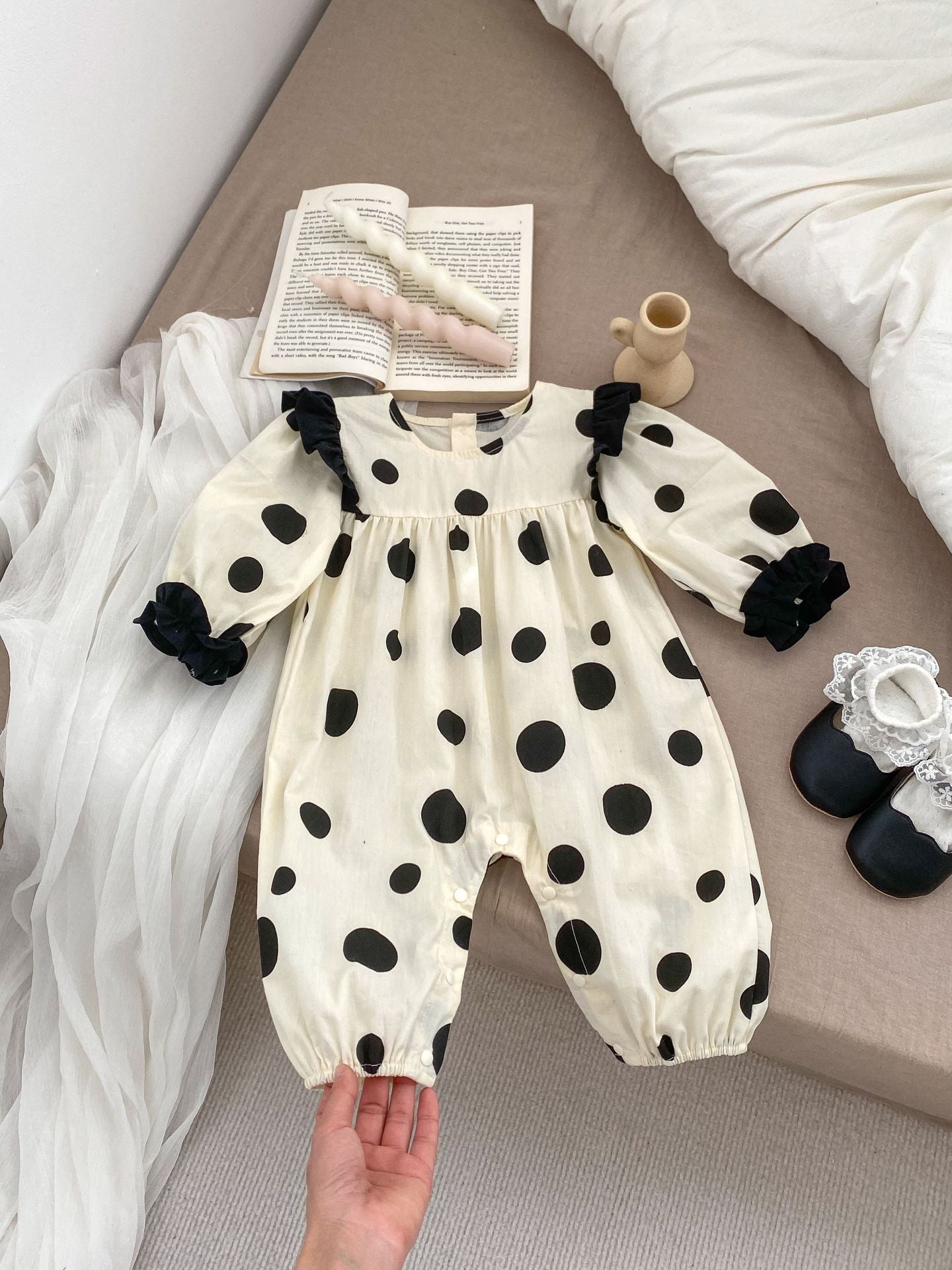 Spring Baby And Kids Girls Polka Dots Romper And Black Leather Shoes Clothing Set-4