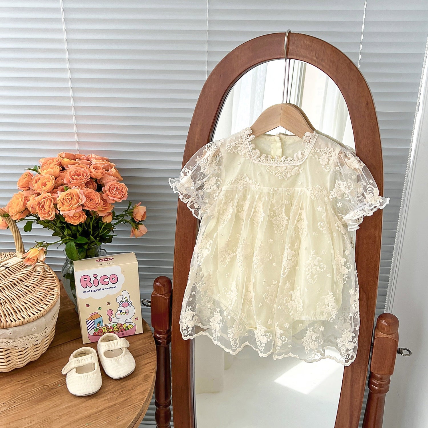 Summer Baby Girls Elegant Floral Embroidery Short Sleeves Lace Mesh Princess Onesie Dress-5