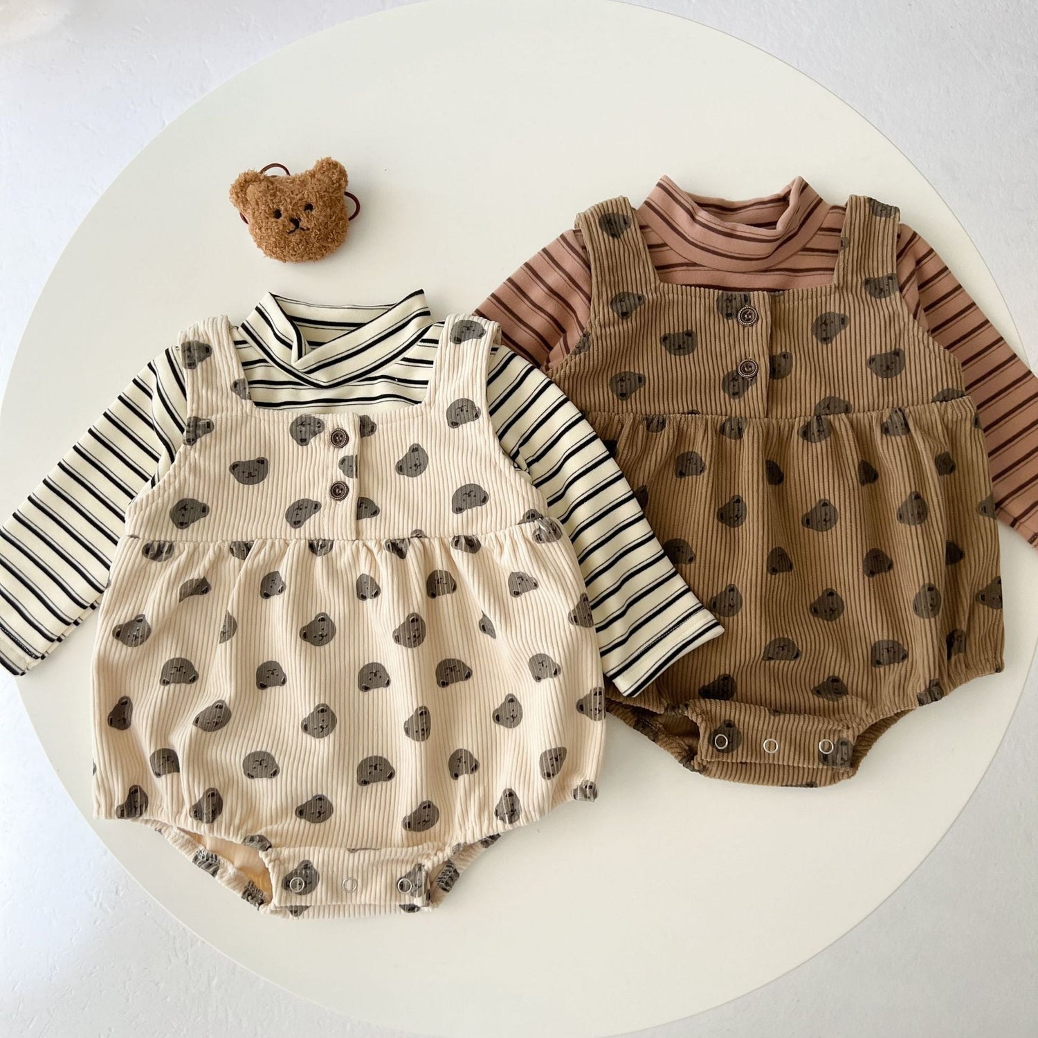 Baby Heart Print Pattern Strap Design Triangle Onesies-0