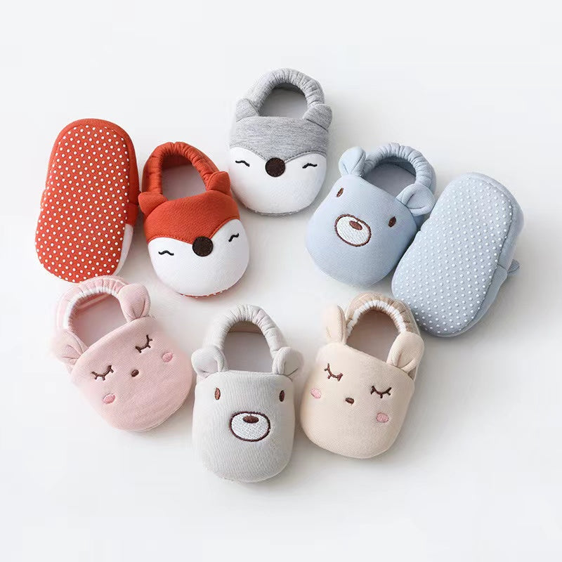 Baby Cartoon Animal Embroidered Graphic Cotton Filling Design Warm Toddle Shoes-0