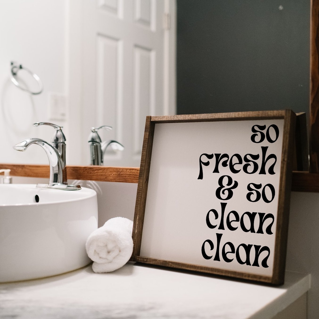 So Fresh &amp; So Clean Clean Sign-0