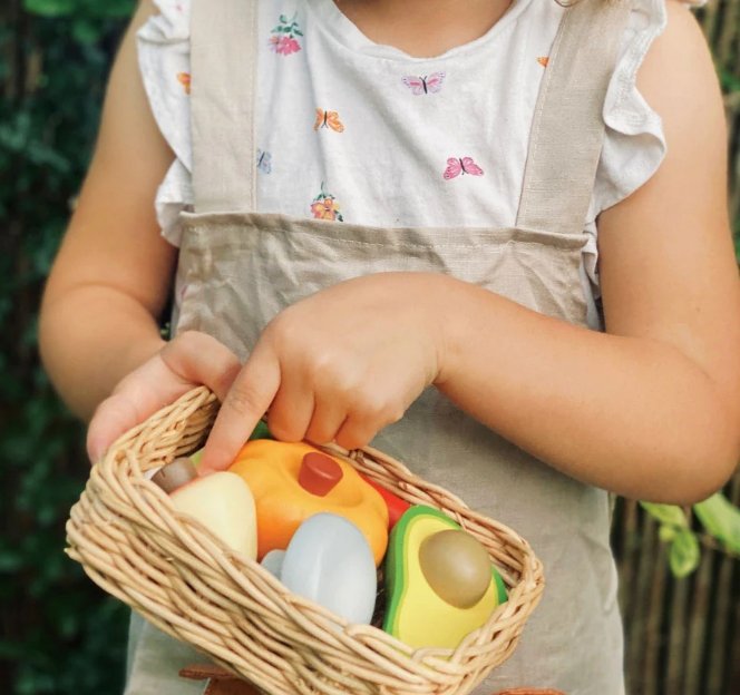 Tender Leaf Toys Veggie Basket-1